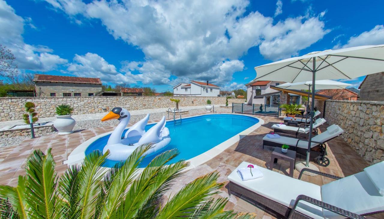 Villa Plavota Ljubuski Exterior photo